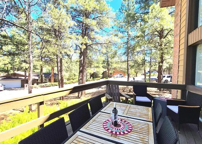 Ferienhaus Pines And Plaid Hideaway