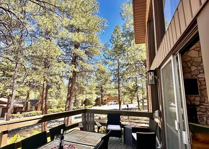 Pines And Plaid Hideaway Ferienhaus