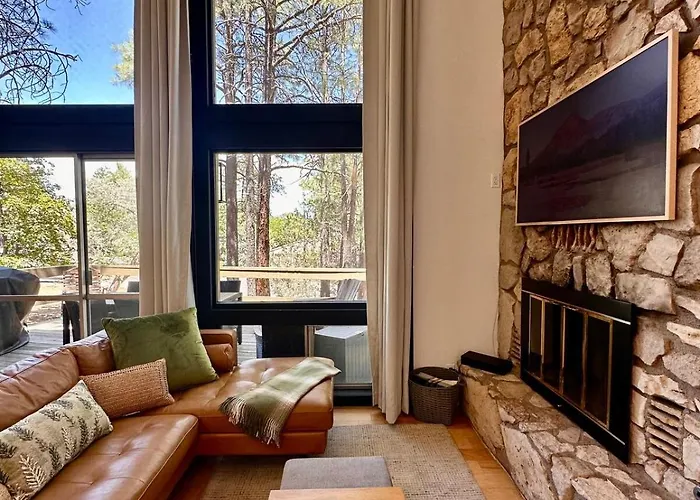Ferienhaus Pines And Plaid Hideaway